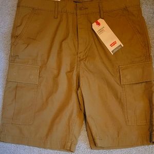 Men's Levi'sTan Carrier Cargo shorts